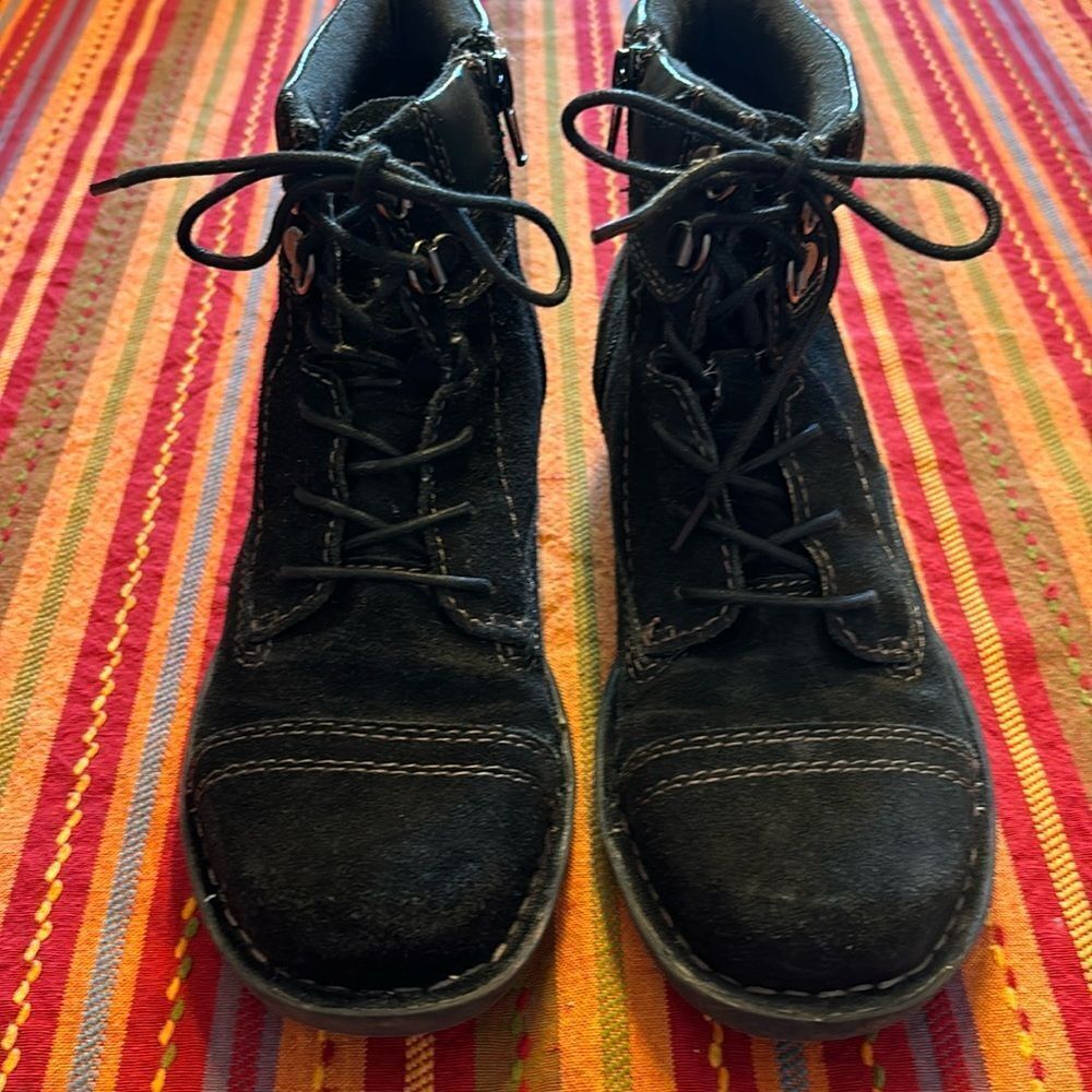 Clarks Black Lace-Up Women's Boots